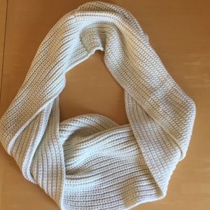 J Crew cream infinity knit scarf NWT